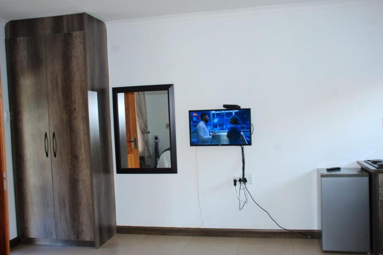 Tranquility Guesthouse Standerton Exterior photo
